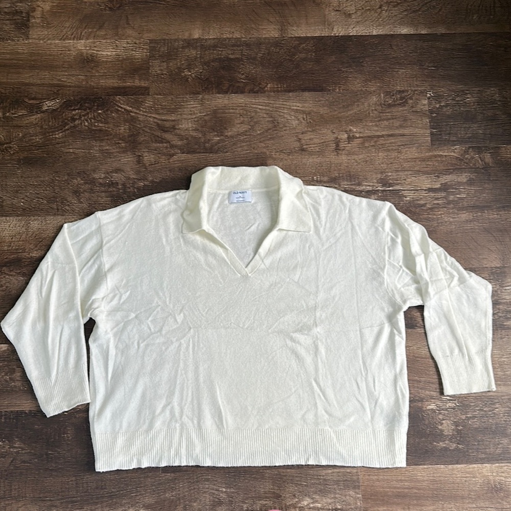 Old Navy Cream Women's Sweater